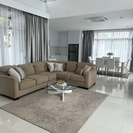 Holiday Pool Villa Na Chom Thian Bagian luar foto