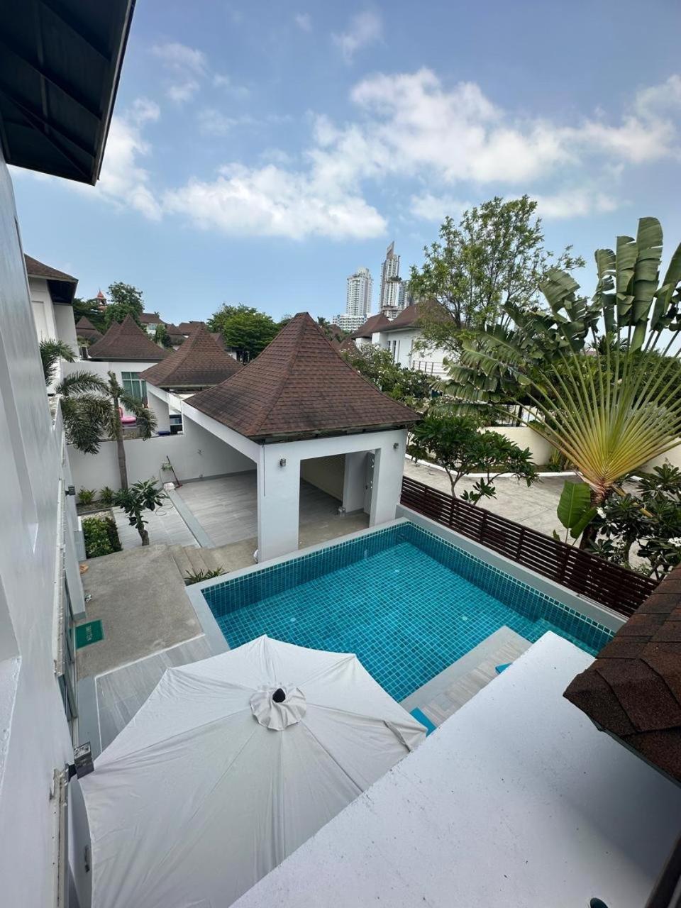Holiday Pool Villa Na Chom Thian Bagian luar foto
