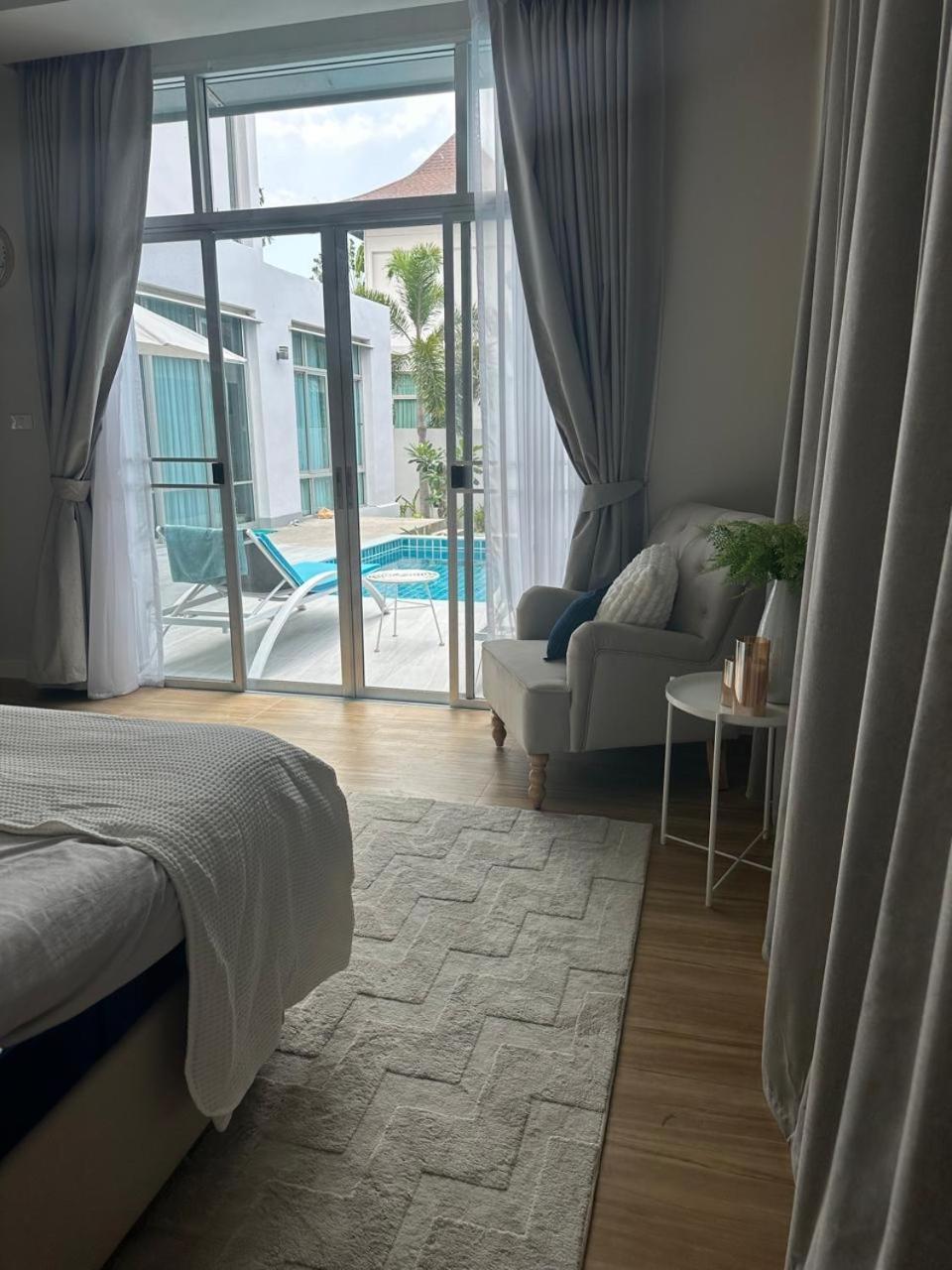 Holiday Pool Villa Na Chom Thian Bagian luar foto