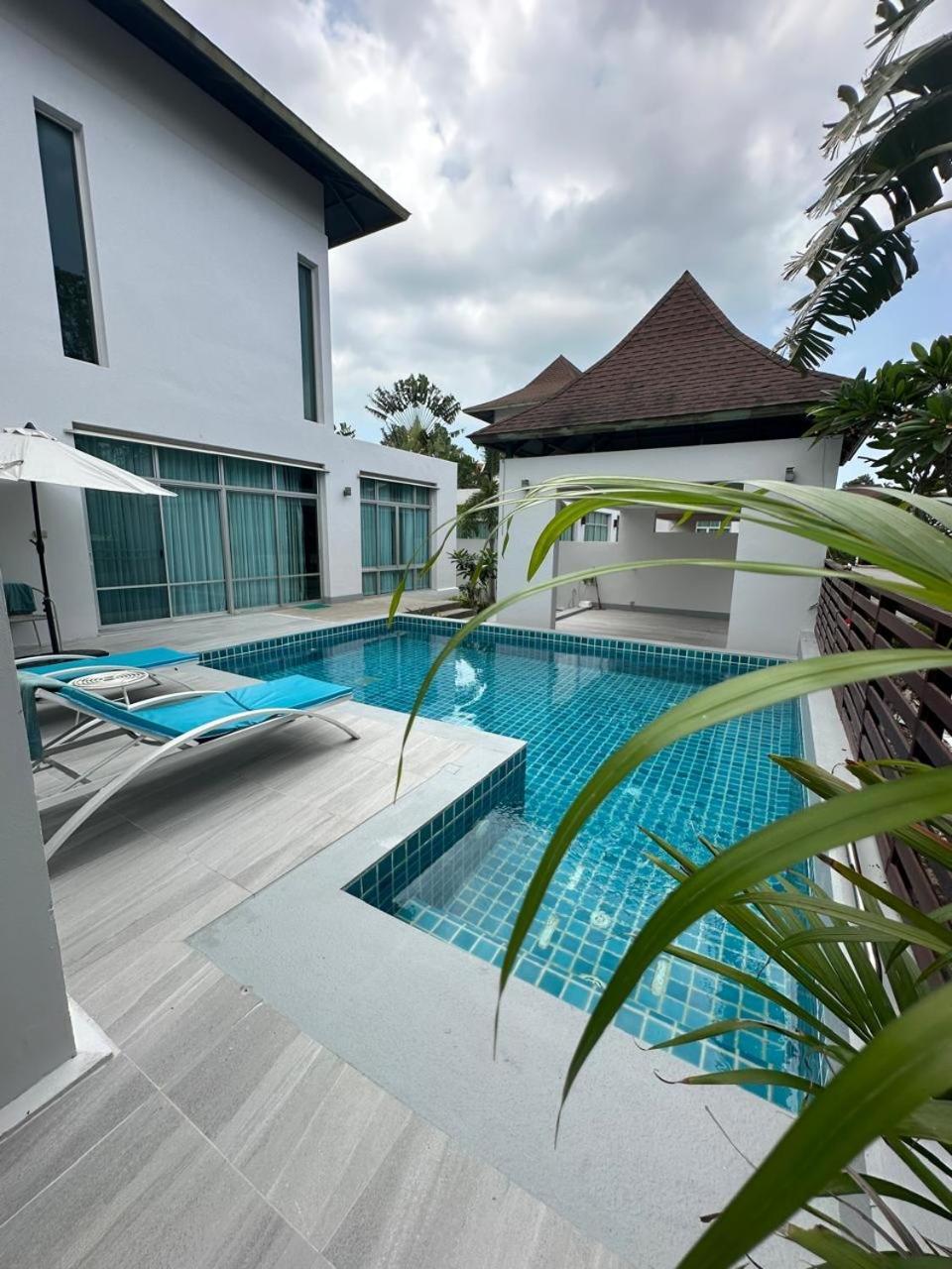 Holiday Pool Villa Na Chom Thian Bagian luar foto